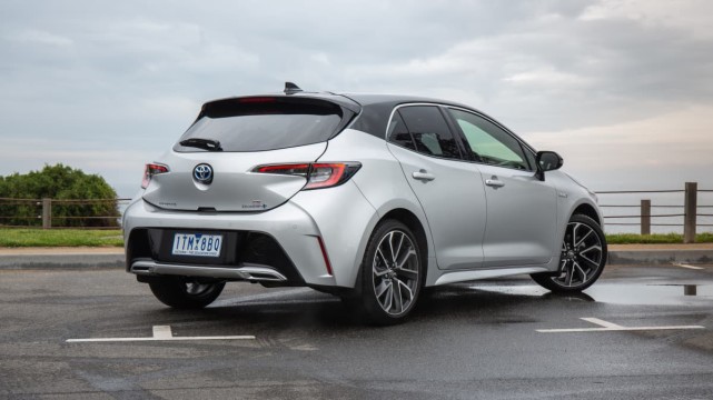 2021款丰田卡罗拉zr hybrid即将上市:两厢混动小车