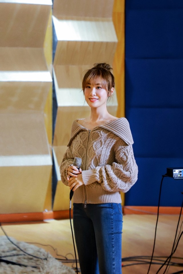 对话新青年|宝藏音乐人张力尹:从世界回归成都 从歌手回归创作