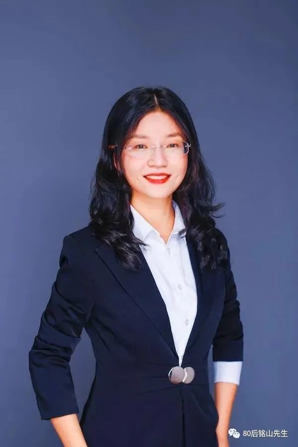 美女博士32岁获百万奖金,研发全世界第一台咽拭子采集机器人!