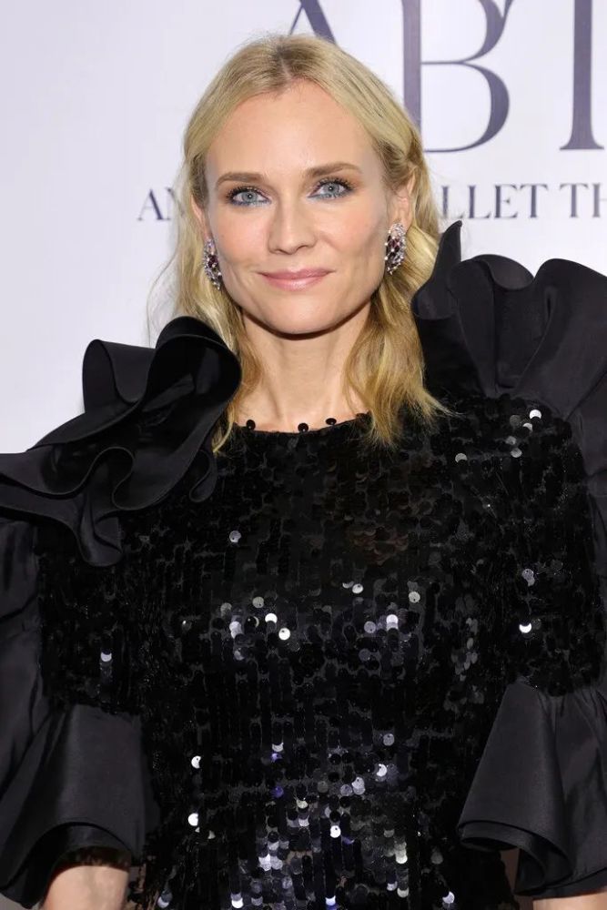 德国女星黛安克鲁格杂志封面大片时尚缪斯风姿绰约