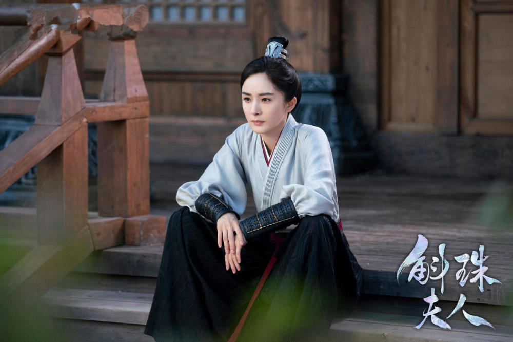 杨幂新剧一开播便登顶演员演技精彩剧情成最大看点