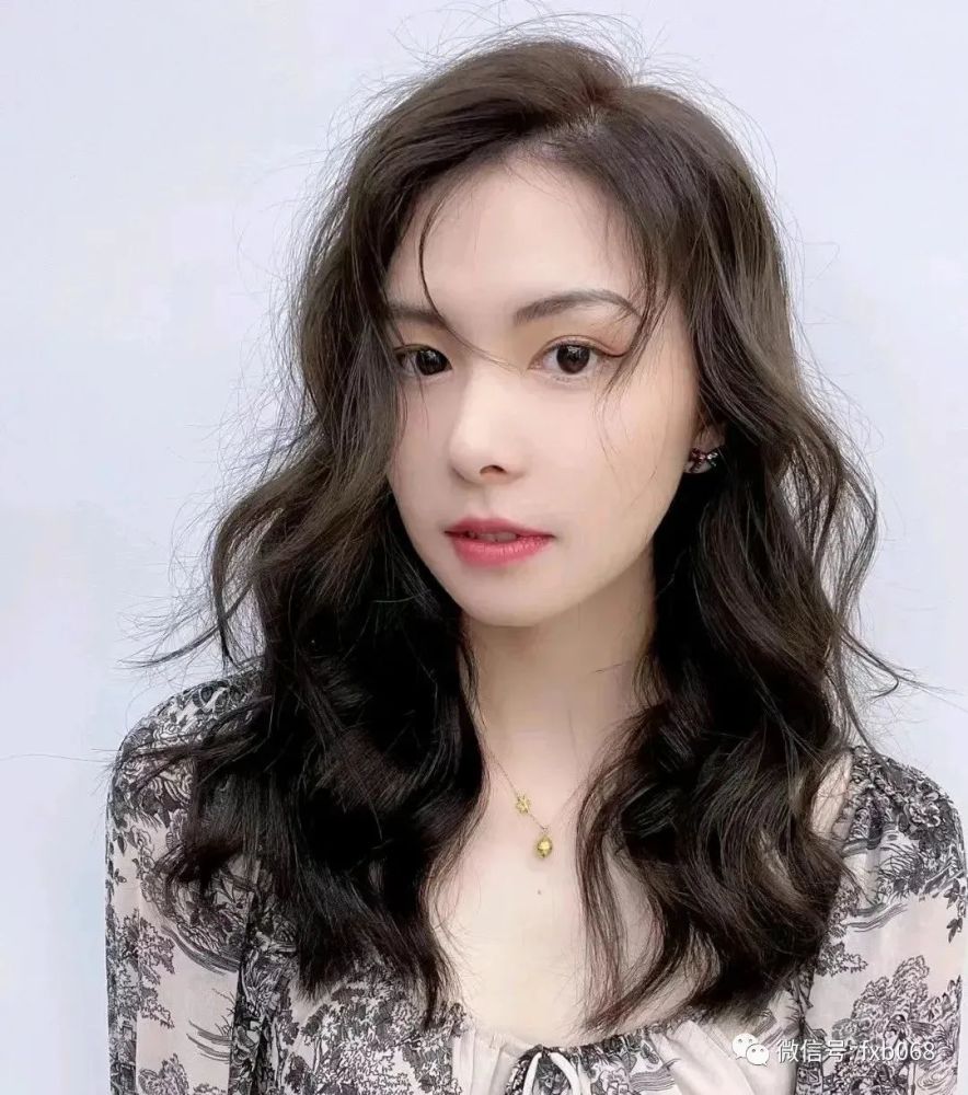 网红烫好看又时尚