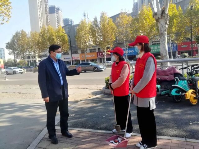 商丘市委网信办认真落实“路长责任制”积极开展文明创建活动