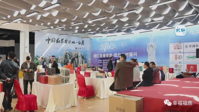 欢迎提供节目线索fdtvshiye@163.