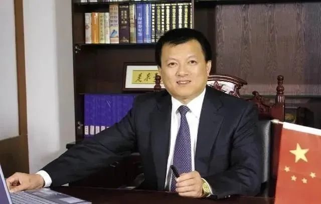 南山集团董事长宋建波去年9月,南山智尚上市时披露的南山集团财务数据