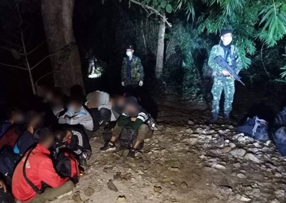 泰国出动军警24小时持枪巡逻，一周逮捕1800余名缅甸偷渡人员澄海摩登皇后贵不贵
