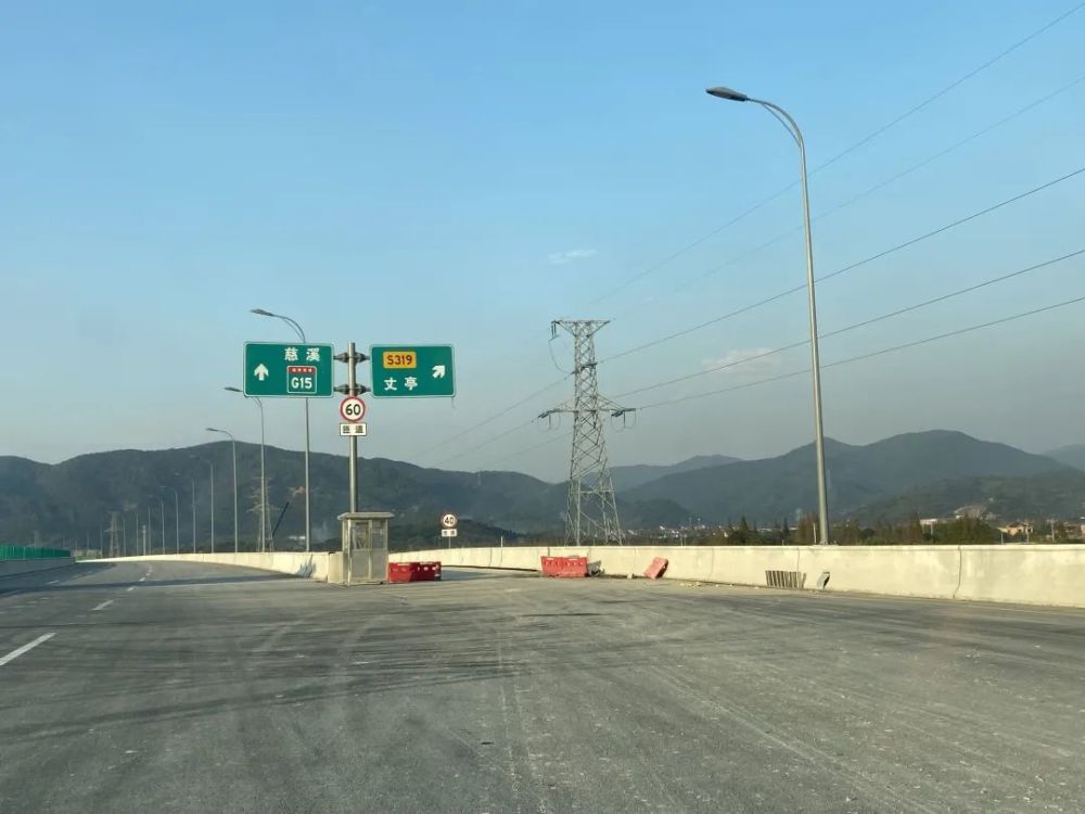 胜陆高架开通在即?小编带你实地探看～_腾讯新闻