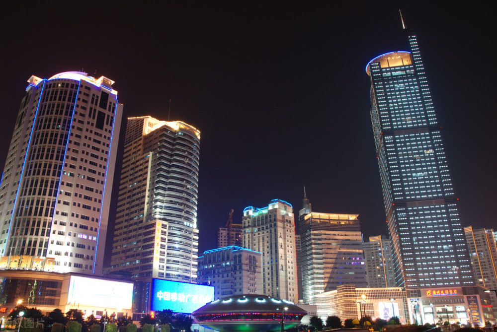 桂林市区人口_广西桂林楼市的危机,回不去的房价,桂林楼市的潜力与未来