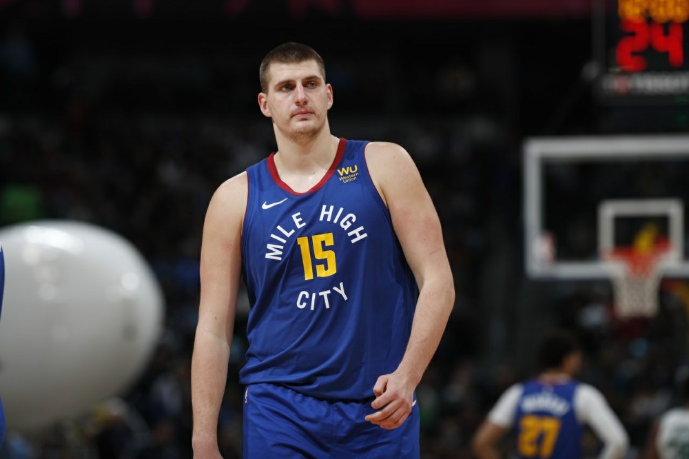 掘金 NBA：掘金VS开拓者，开拓者状态起伏不稳，掘金主场状态更佳