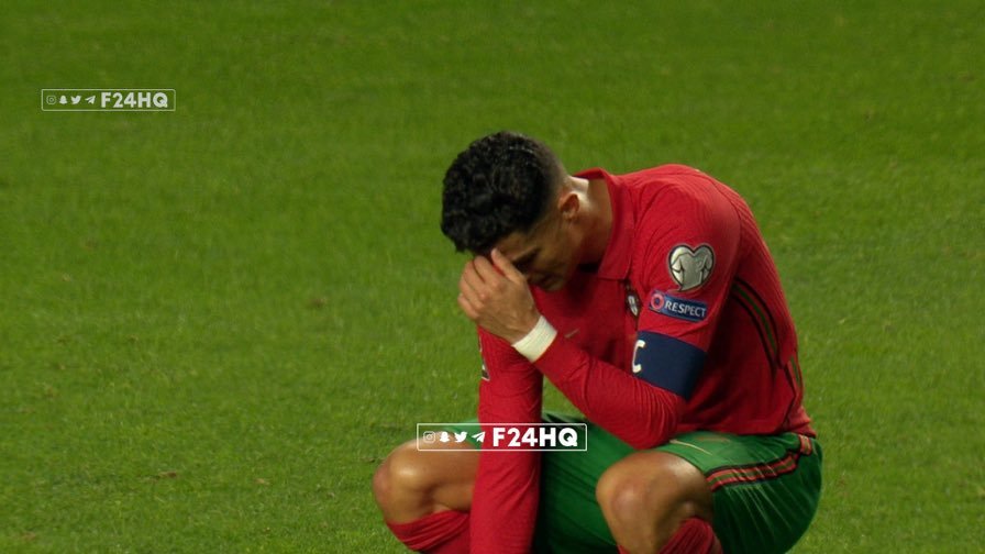 队友空门不传c罗无奈摊手生死战0射正2瞬间尽显绝望