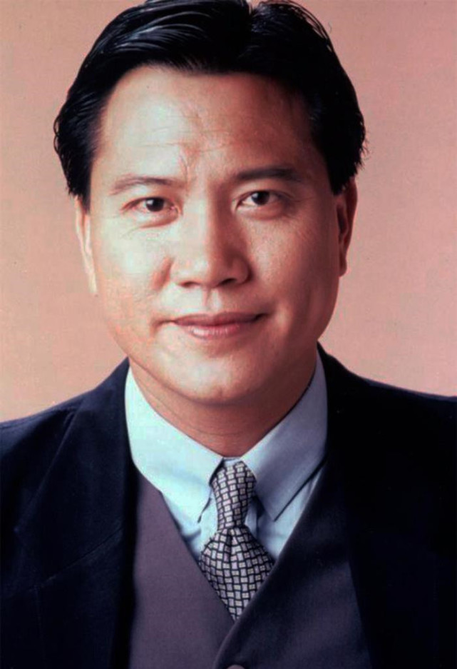 江湖大哥万梓良年轻时对周星驰刘德华有恩年老时被指为老不尊