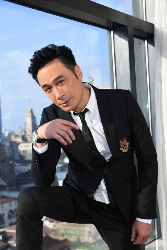 吴镇宇:曾炮轰金像奖,如今为何说当导演说不需要专业技能?_腾讯新闻