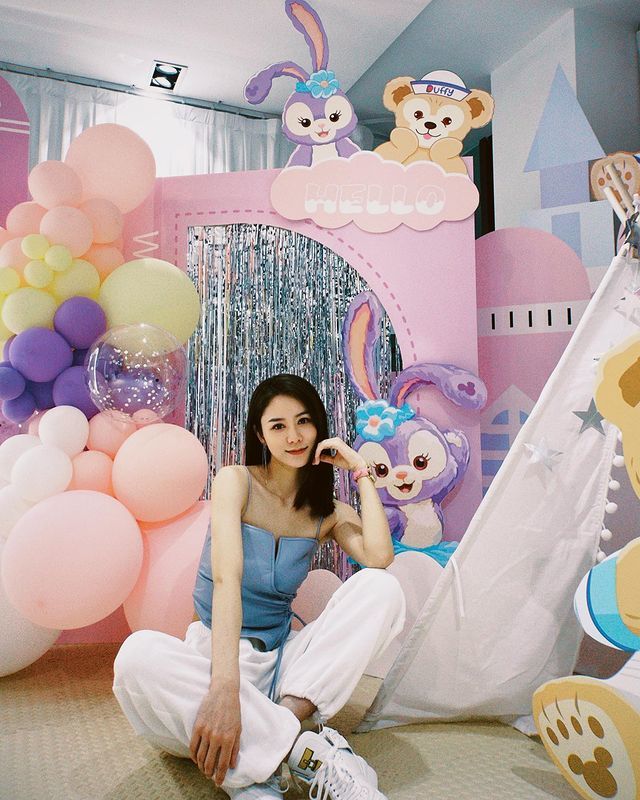 比较有意思的是不少粉丝们猜测其实这是林峰给张馨月准备的生日派对