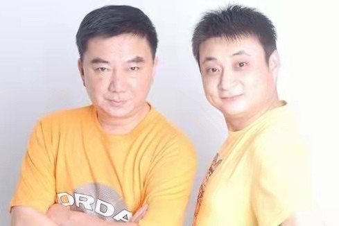 唐爱国的爱徒小么哥现身铁道英雄首映礼将在影片中客串角色