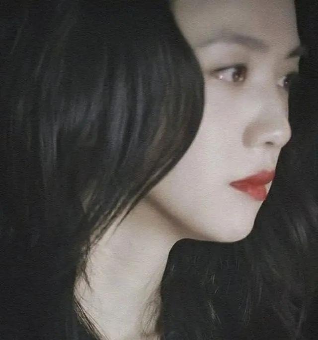 路人镜头下的汤唯,13年后依旧如沐春风