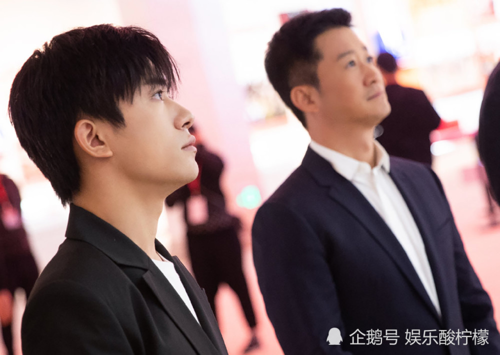 长津湖全球票房超越战狼2 下一个目标是拿下内地影史票房冠军