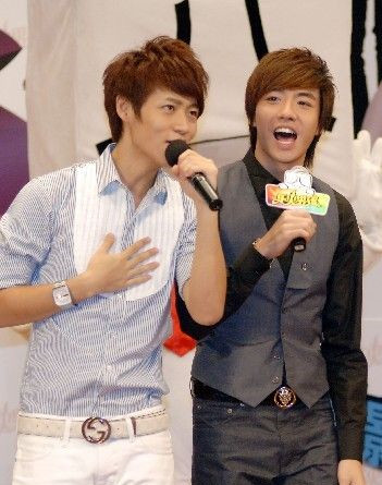 魏晨和俞灏明再唱07快男主题曲,当天是俞灏明生日,但却没人记得_腾讯