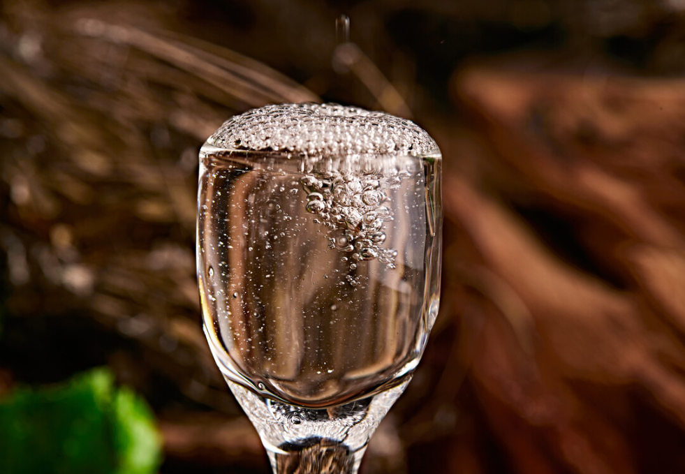 商超2种"平价酒",都是空杯留香的粮食酒,可惜知道的人不多_腾讯新闻