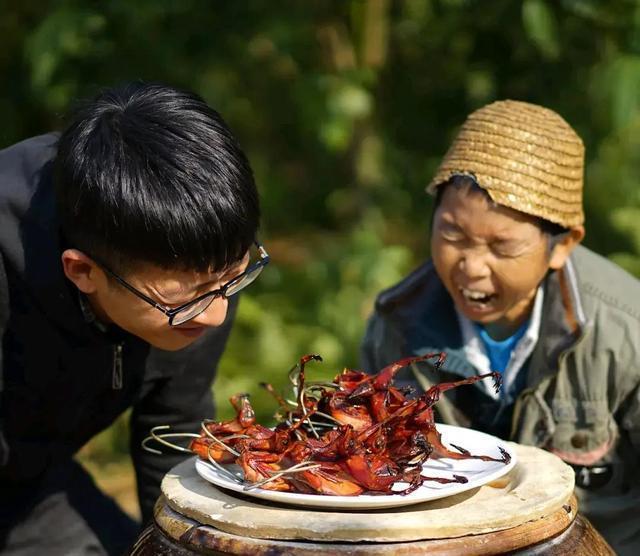 三农网红"鄂东老男孩"当选政协委员,身高1.4米至今未婚