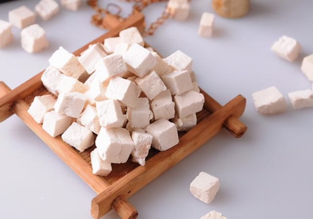 另外,【巨丁西素】中还添加了含有大量硒元素的富硒