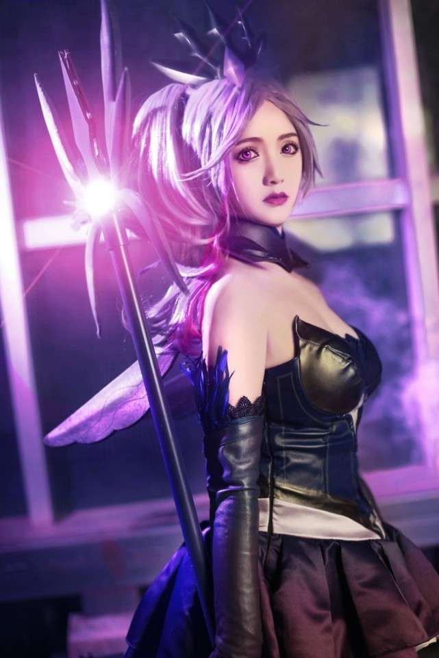 cos赏析:大元素使拉克丝