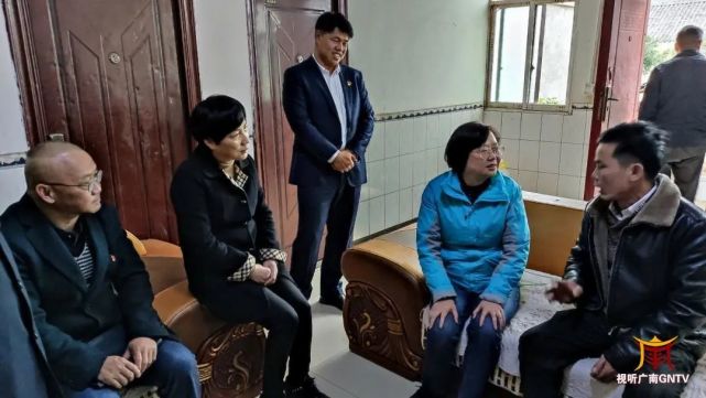 11月12日,以昆钢公司党委书记,董事长王素琳为组长的调研组到广南县