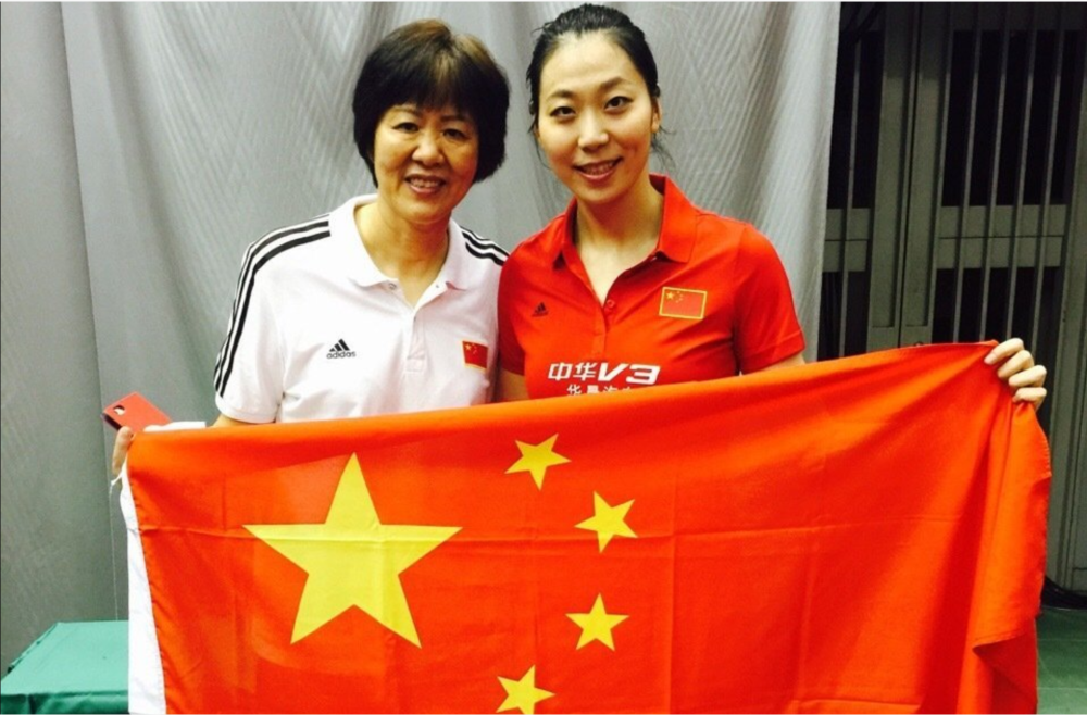 杨珺菁 泪目！女排暴力副攻杨珺菁退役，曾兵败伦敦奥运，15世界杯随郎平夺冠