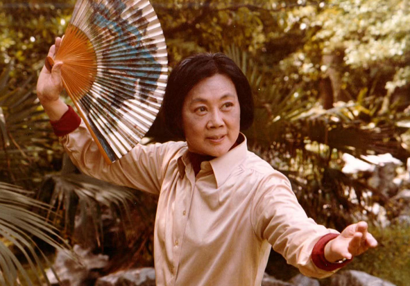 拳不离手的范瑞娟老师三部曲之越剧开篇《我爱你,中国》韩婷婷有了