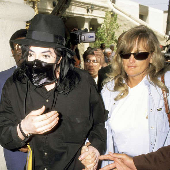 1996年的迈克尔杰克逊和黛比罗伊
