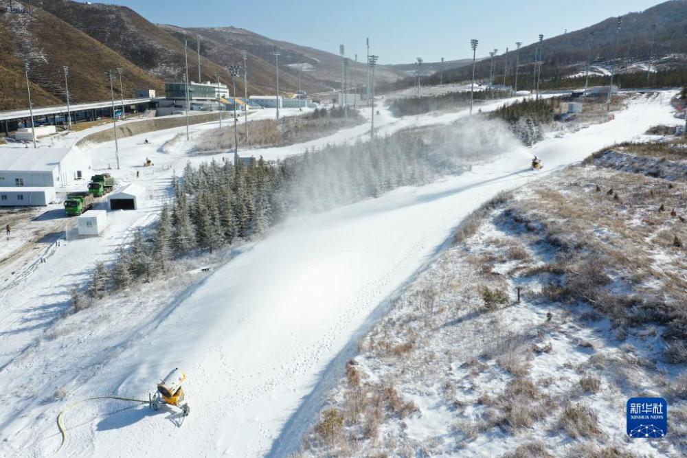 河北張家口:國家越野滑雪中心造雪進行時