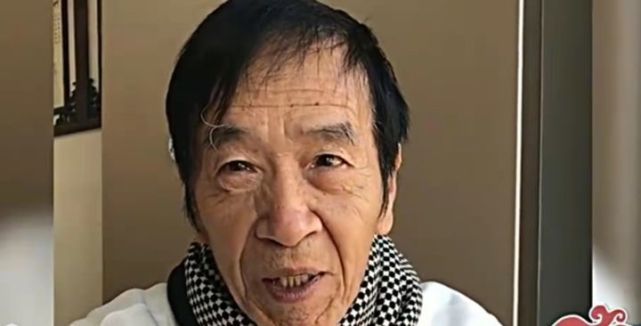 "贾队长"颜冠英:年过半百才当演员,因出演汉奸被村民暴打,导致妻子身