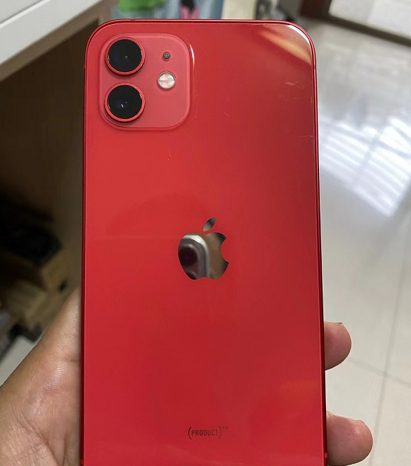 网友3500入手在保国行iphone12,被吐槽是鸡肋!