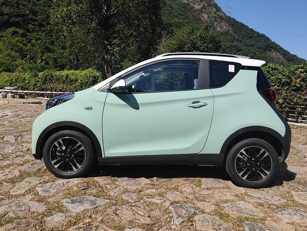 宏光mini真的适合女性车小就真的好开不要被假象蒙蔽了双眼