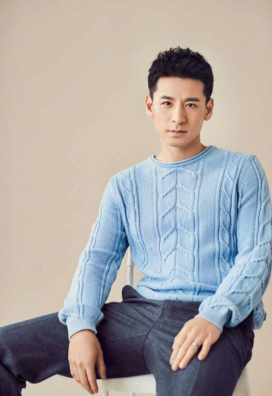 钱泳辰再爆圈内乱象,杨超越替身要演遍所有戏份,月工资一万多