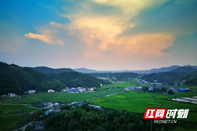 进入"十亿元小镇俱乐部"的湘潭县茶恩寺镇凭什么?