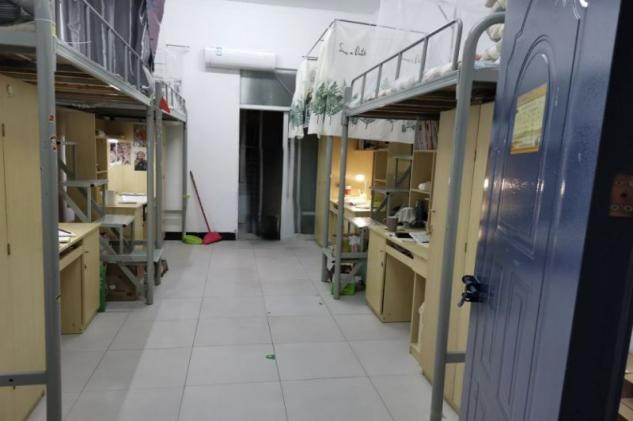 肖婷婷班级:19财务管理本科1班学院:商学院清源3栋308干净清爽的宿舍