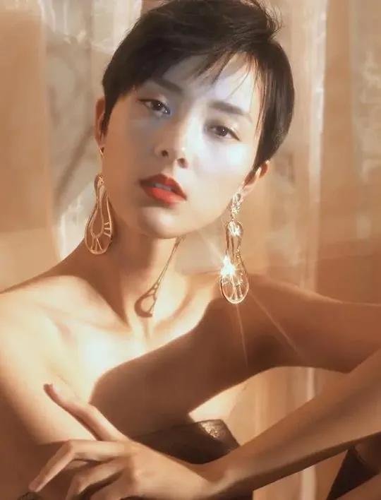 中国最美国模排行_中国最美的六位国际超模,刘雯第五,第一名惊艳欧美!(2)