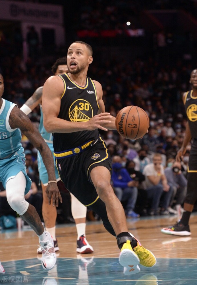nba 库里赢得本周西部最佳球员，库里本赛季第二次获得该奖项