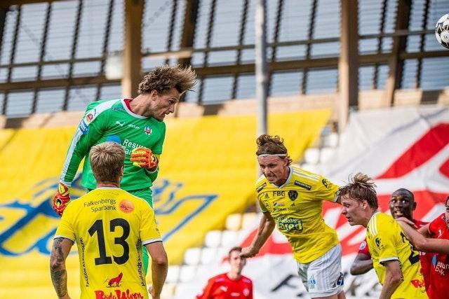 曼联的失意人弗格森钦点的范德萨接班人曾将德赫亚按在替补席的林德加