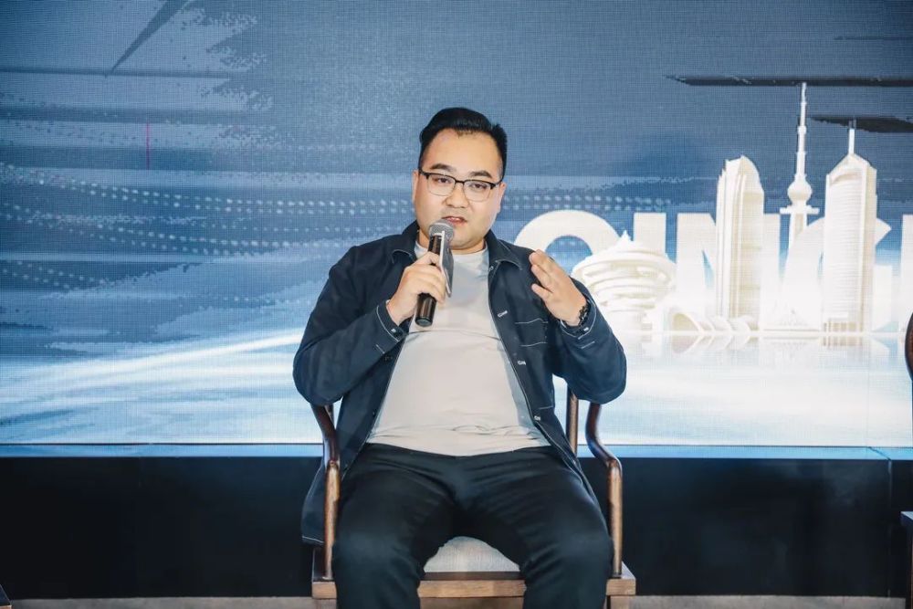 有屋·研发设计总监唐荣华▲上海黑泡泡建筑设计工程创始人兼总设计