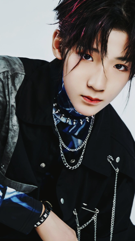 英子粉丝留言求图爱豆特辑张峻豪头像壁纸