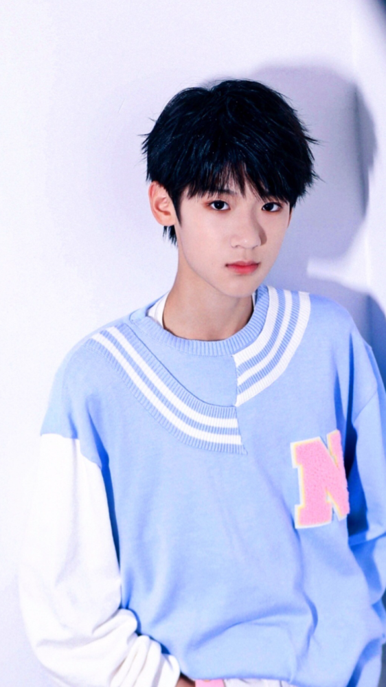 英子粉丝留言求图爱豆特辑张峻豪头像壁纸