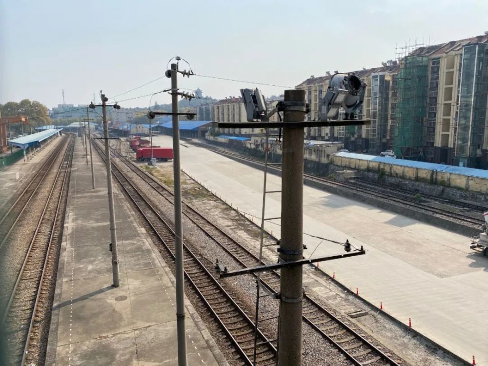 在宁芜铁路可研报告中,中华门站是宁芜铁路搬迁过程中,需要封闭的站点