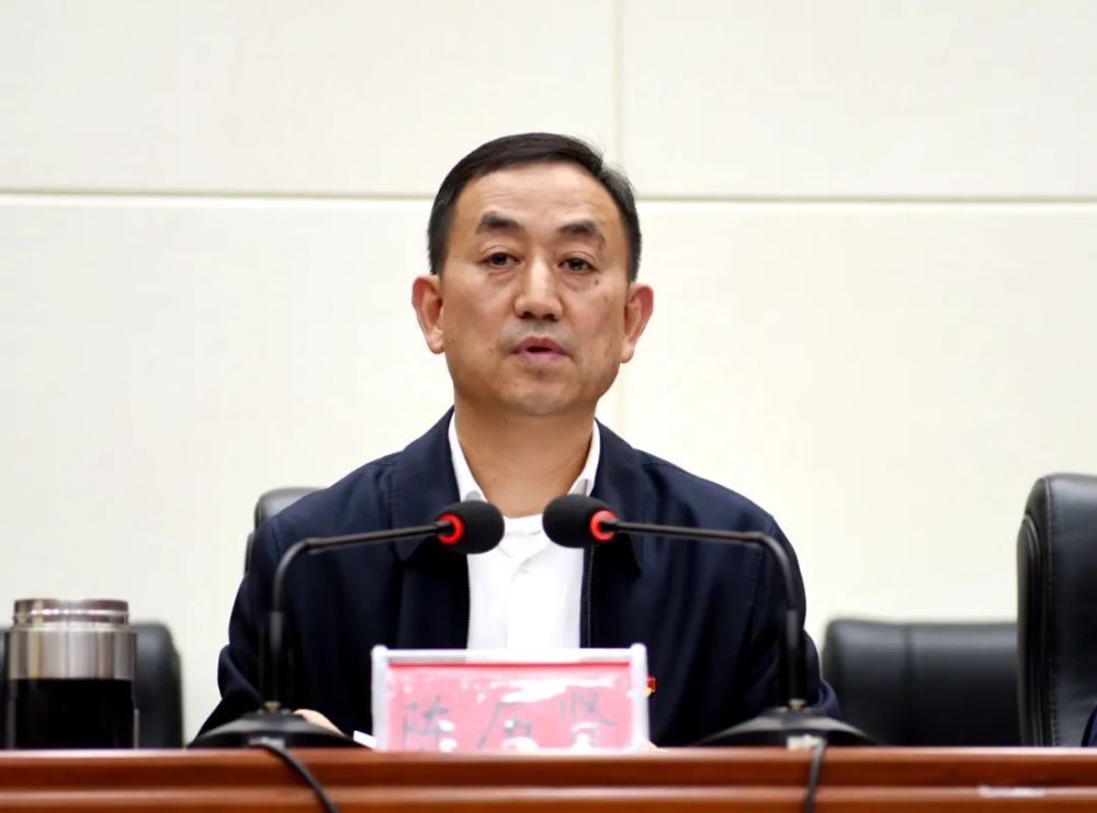 会上,新邵县副县长,公安局长刘焕通报了全县新时代县域警务工作情况