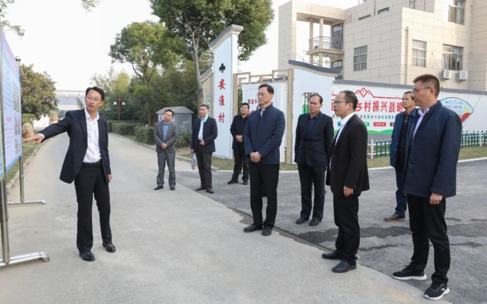 区委书记张冲林赴老子山镇调研个性化指标推进情况