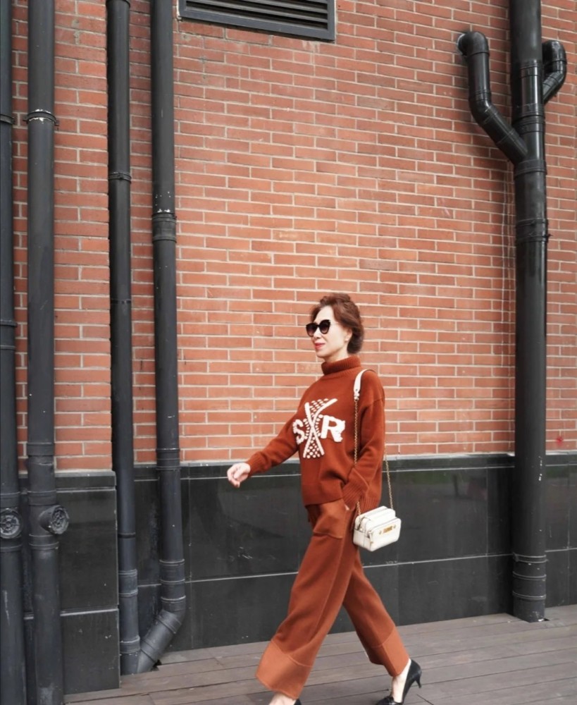 作者不更新叫什么妆有气质找到搭穿减龄trend老美