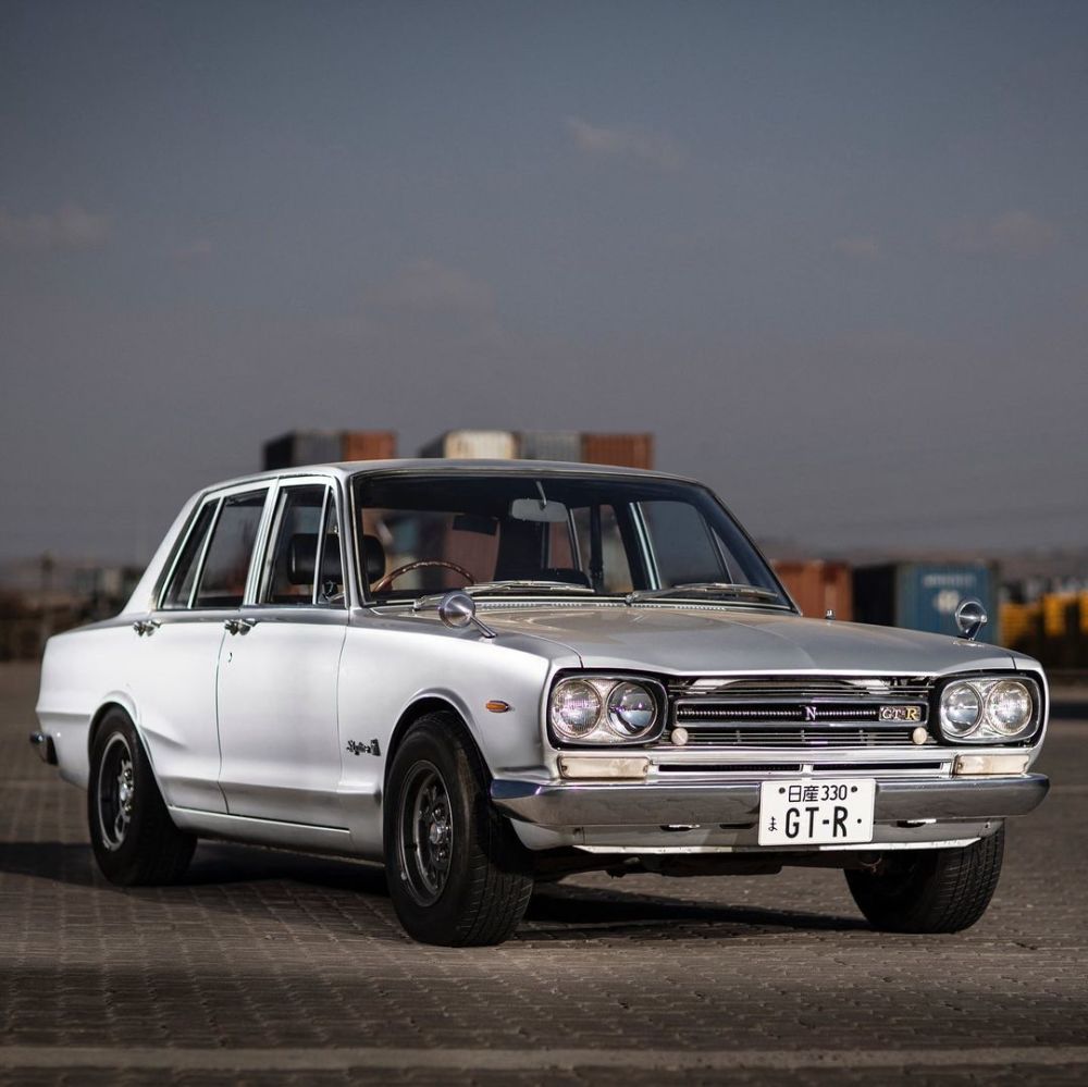 1971年的日产gt-r轿跑车