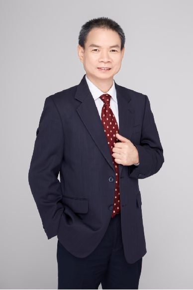 广州呼吸健康研究院副院长郑劲平教授 【记者】严慧芳 【作者】 严