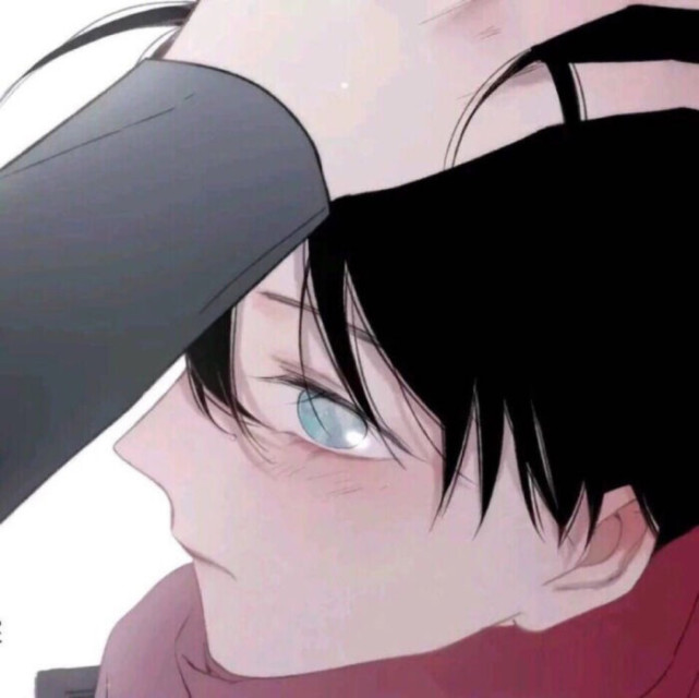 动漫男闺蜜头离得很近心却远了