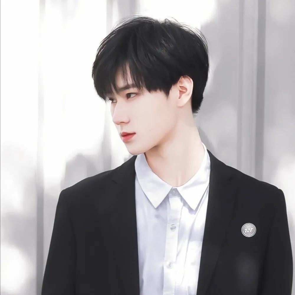 【头像】张真源_腾讯新闻